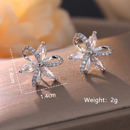 1 Pair Elegant Shiny Fruit Heart Shape Snowflake Plating Inlay Copper Artificial Pearls Artificial Diamond Silver Plated Drop Earrings Ear Studs