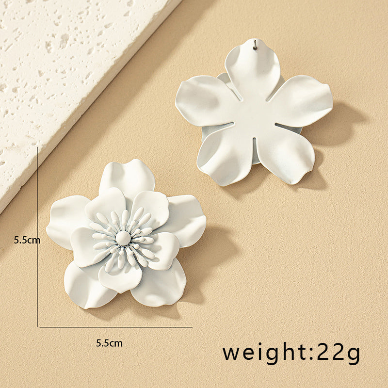 1 Pair French Style Commute Korean Style Flower Stoving Varnish Plating Alloy Ear Studs