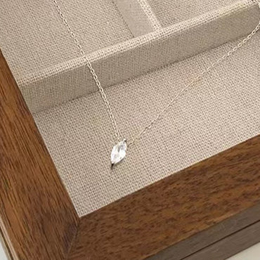 Elegant Luxurious Sweet Horse Eye Sterling Silver Plating Inlay Zircon White Gold Plated Necklace