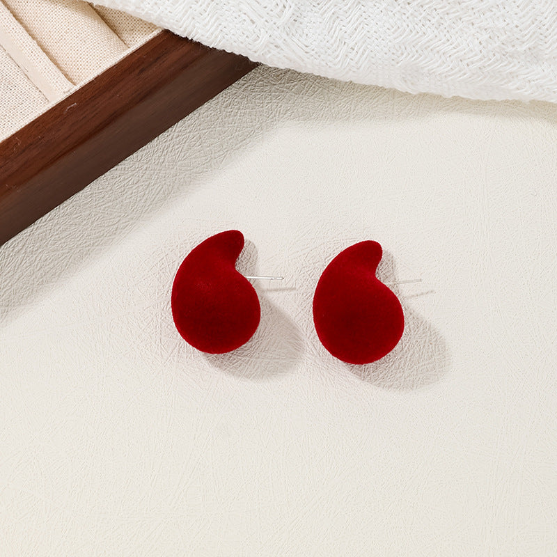 1 Pair Retro Classic Style Water Droplets Plastic Ear Studs