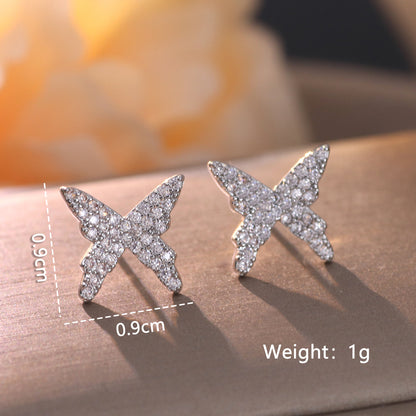 1 Pair Elegant Cute Solid Color Plating Inlay Copper Artificial Pearls Artificial Diamond Silver Plated Ear Studs