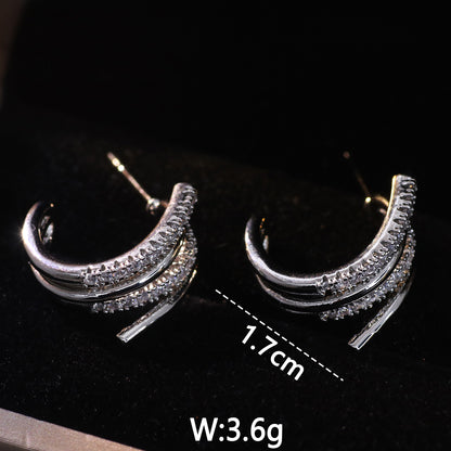 1 Pair Elegant Cute Solid Color Plating Inlay Copper Artificial Pearls Artificial Diamond Silver Plated Ear Studs