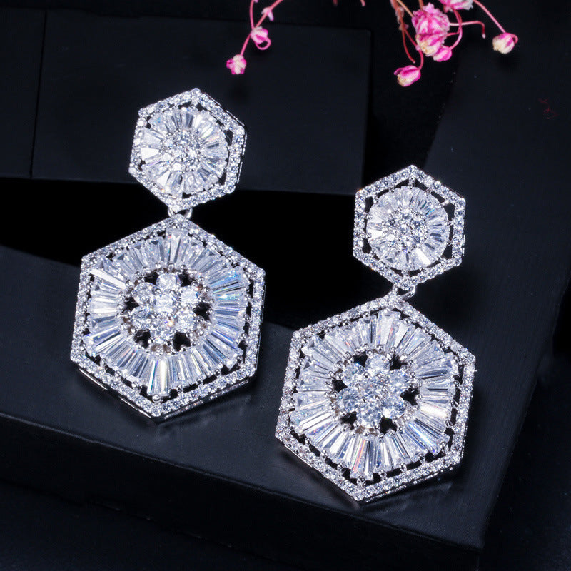 1 Pair Elegant Round Snowflake Plating Inlay Copper Zircon Rhodium Plated Silver Plated Drop Earrings