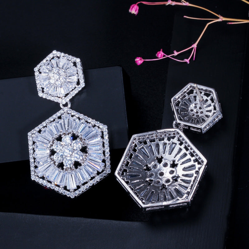 1 Pair Elegant Round Snowflake Plating Inlay Copper Zircon Rhodium Plated Silver Plated Drop Earrings