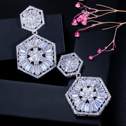 1 Pair Elegant Round Snowflake Plating Inlay Copper Zircon Rhodium Plated Silver Plated Drop Earrings