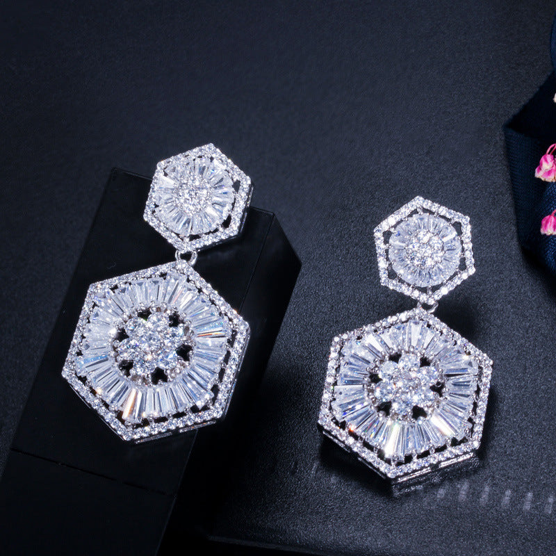 1 Pair Elegant Round Snowflake Plating Inlay Copper Zircon Rhodium Plated Silver Plated Drop Earrings