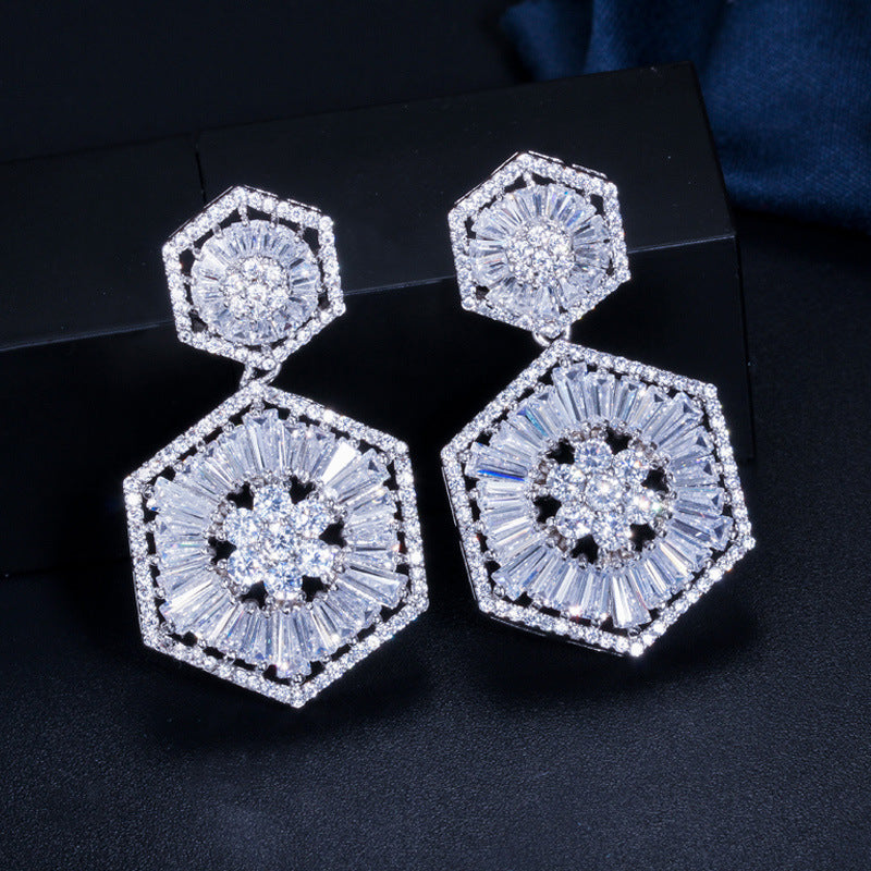 1 Pair Elegant Round Snowflake Plating Inlay Copper Zircon Rhodium Plated Silver Plated Drop Earrings