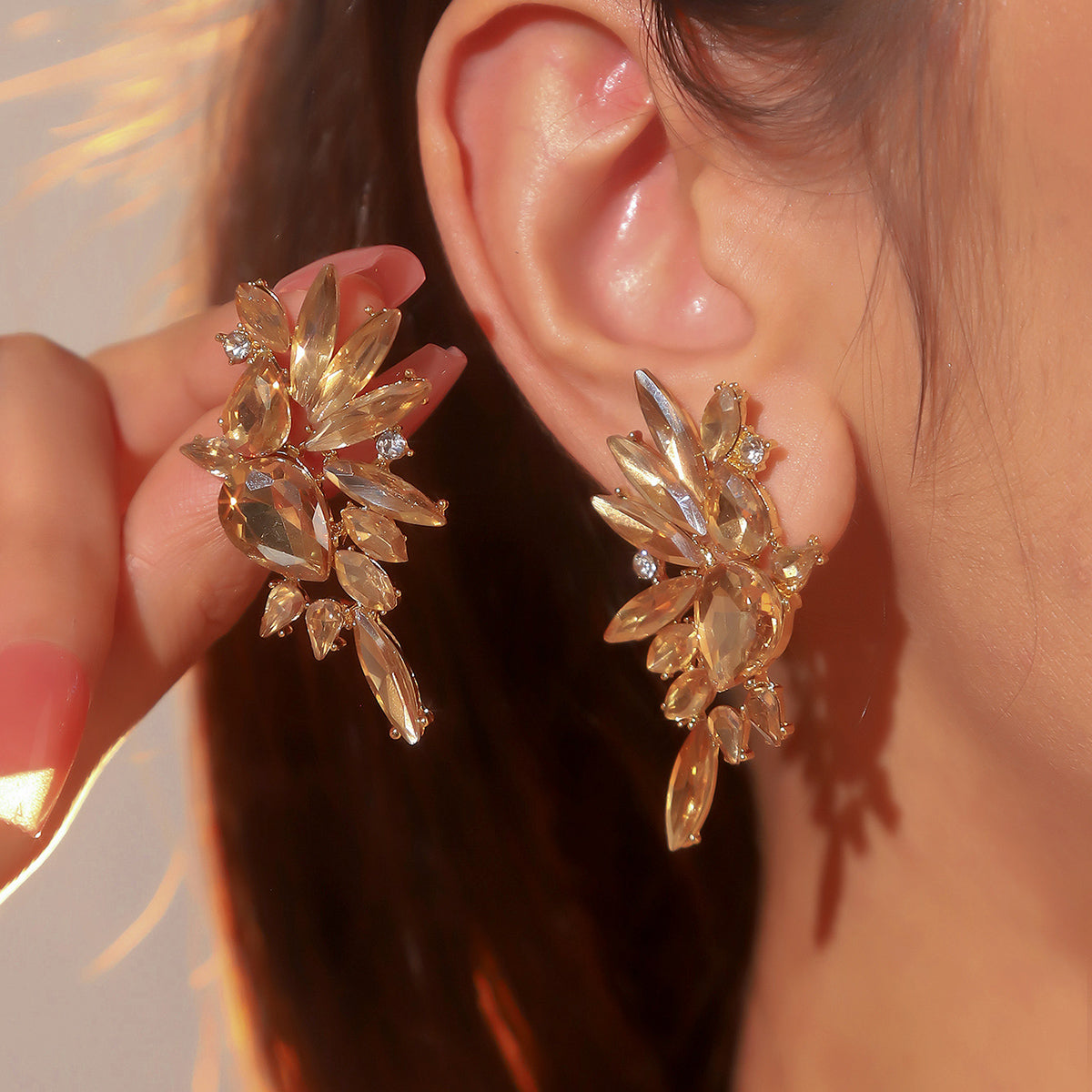 1 Pair Elegant Color Block Inlay Alloy Rhinestones Zircon Ear Studs