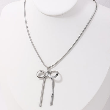 Simple Style Bow Knot Alloy Women's Pendant Necklace