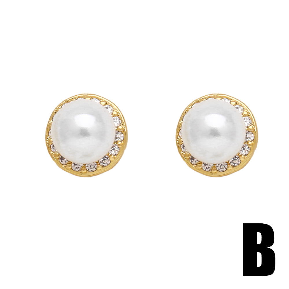 1 Pair Modern Style Simple Style Round Moon Plating Inlay Copper Artificial Pearls Zircon 18k Gold Plated Ear Studs