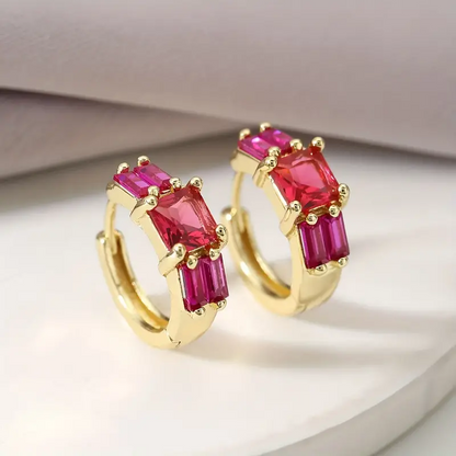 1 Pair Simple Style Classic Style Geometric Plating Inlay Copper Crystal Glass White Gold Plated Gold Plated Earrings