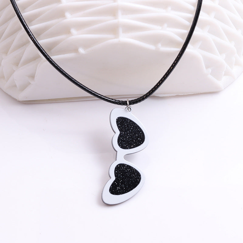 Retro Heart Shape Arylic Printing Women's Pendant Necklace