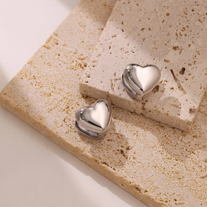 1 Pair Vintage Style Simple Style Heart Shape Plating Stainless Steel White Gold Plated Ear Studs