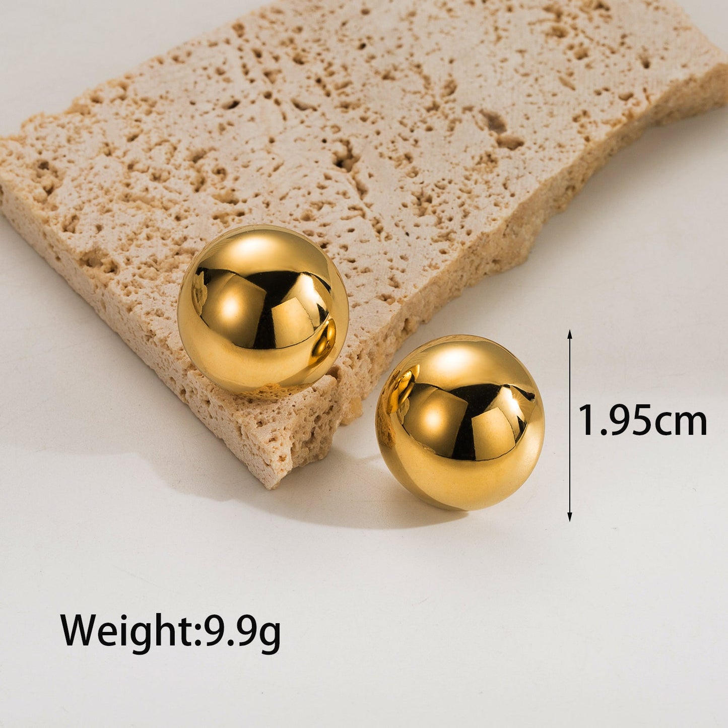 1 Pair Vintage Style Simple Style Round Plating Three-dimensional Stainless Steel 14k Gold Plated Ear Studs