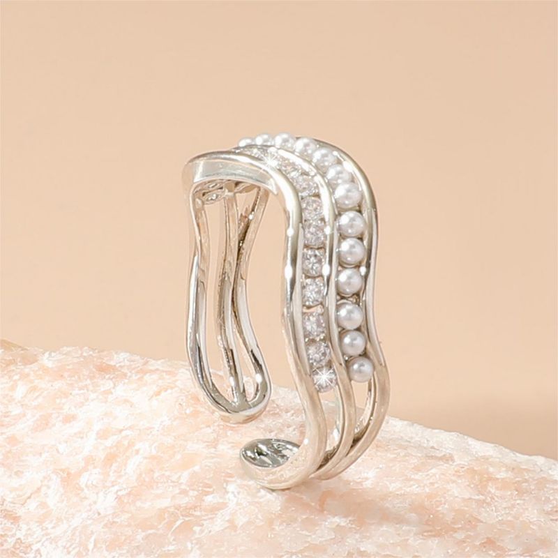 Wholesale Elegant Simple Style Geometric Copper Inlay 18K Gold Plated Pearl Zircon Open Rings