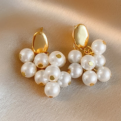 1 Pair Elegant Simple Style Geometric Alloy Artificial Pearls 18k Gold Plated Drop Earrings