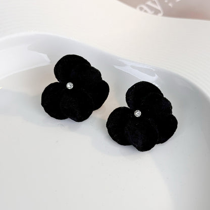 1 Pair Elegant Solid Color Alloy Ear Studs