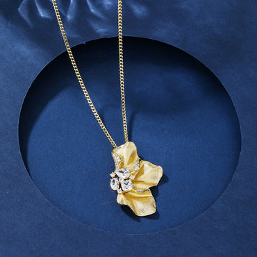 Elegant Original Design Simple Style Flower Petal Copper Plating Inlay Zircon 18k Gold Plated Pendant Necklace