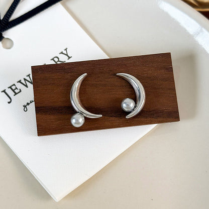 1 Pair Simple Style Moon Alloy Ear Studs