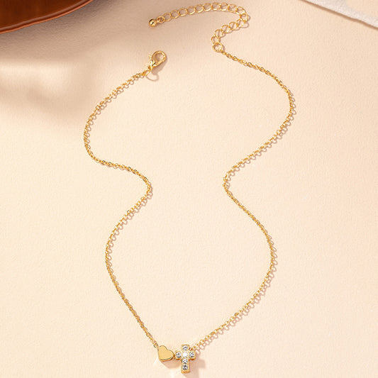 Retro Commute Cross Heart Shape Alloy Inlay Rhinestones Women's Pendant Necklace