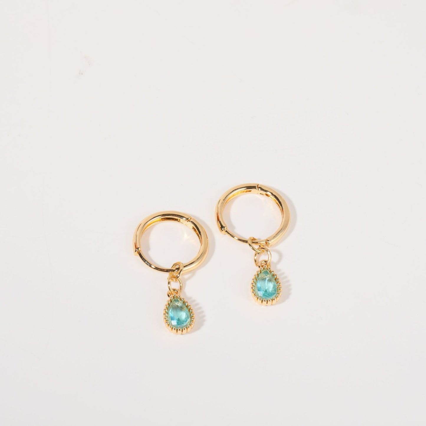 1 Pair Simple Style Water Droplets Plating Inlay Copper Zircon 18k Gold Plated Drop Earrings