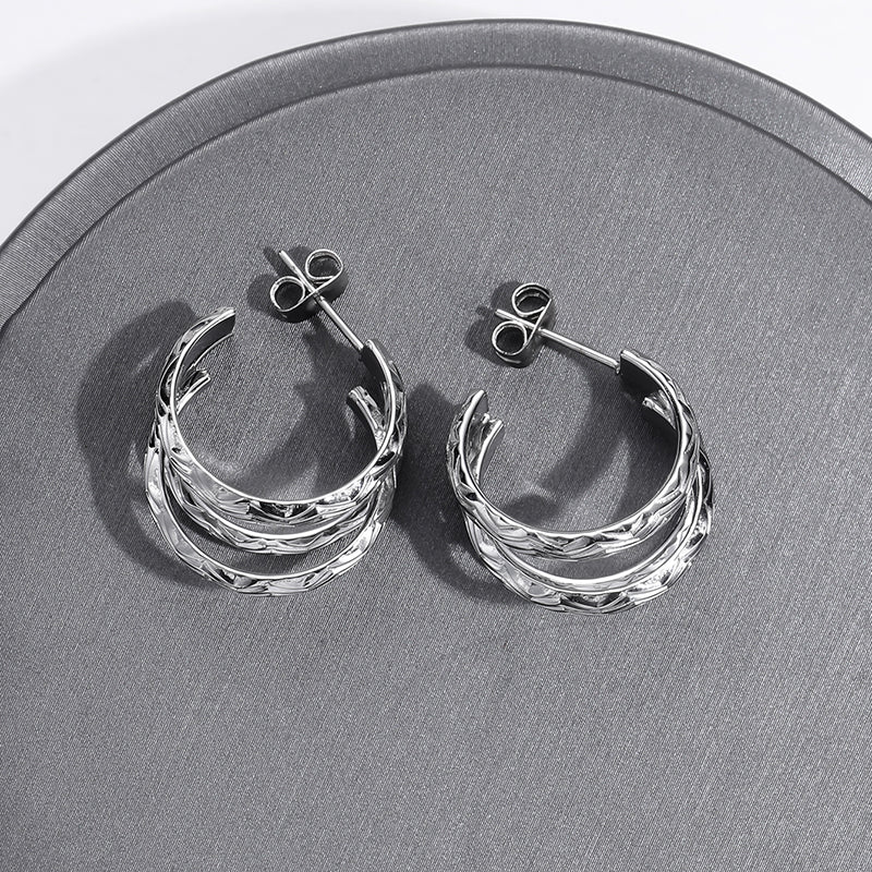 1 Pair Simple Style Classic Style C Shape Polishing Stainless Steel Ear Studs