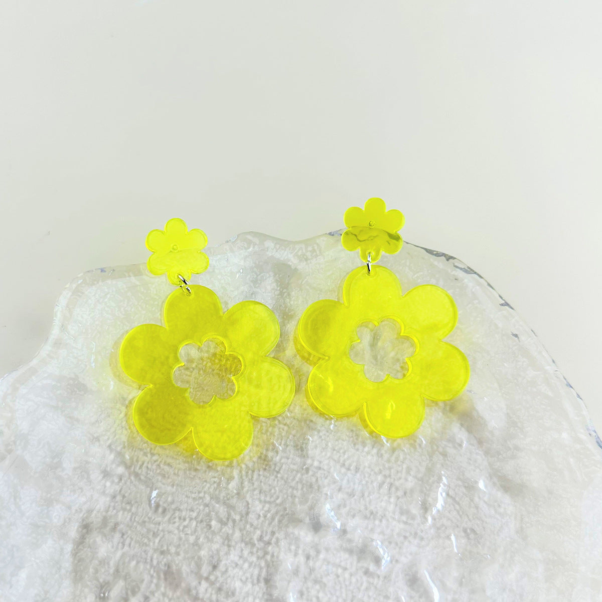 1 Pair Cartoon Style Flower Hollow Out Arylic Drop Earrings