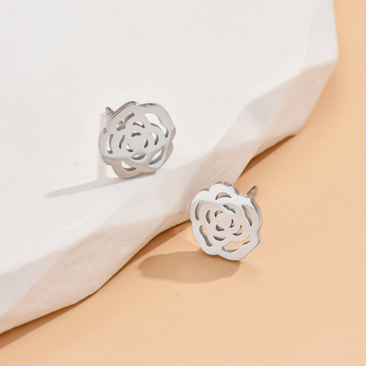 1 Pair Vintage Style Simple Style Classic Style Rose Flower Plating Hollow Out Stainless Steel Silver Plated Ear Studs