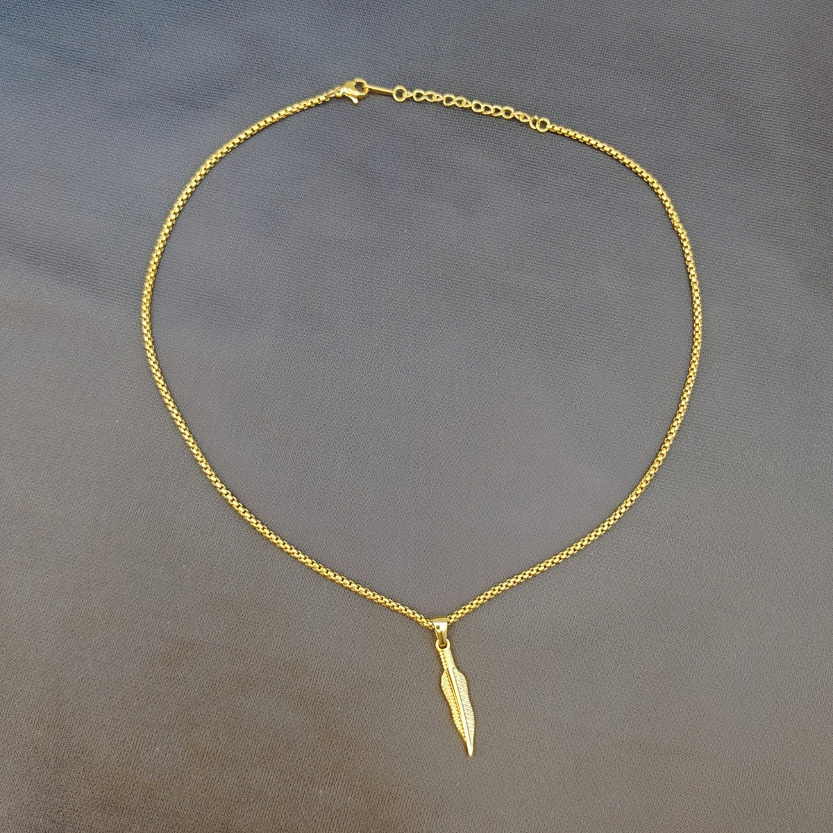 Simple Style Feather Stainless Steel Indentation 18k Gold Plated Pendant Necklace