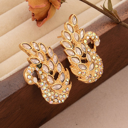 1 Pair Elegant Shiny Swan Inlay Copper Rhinestones Glass 18k Gold Plated Ear Studs