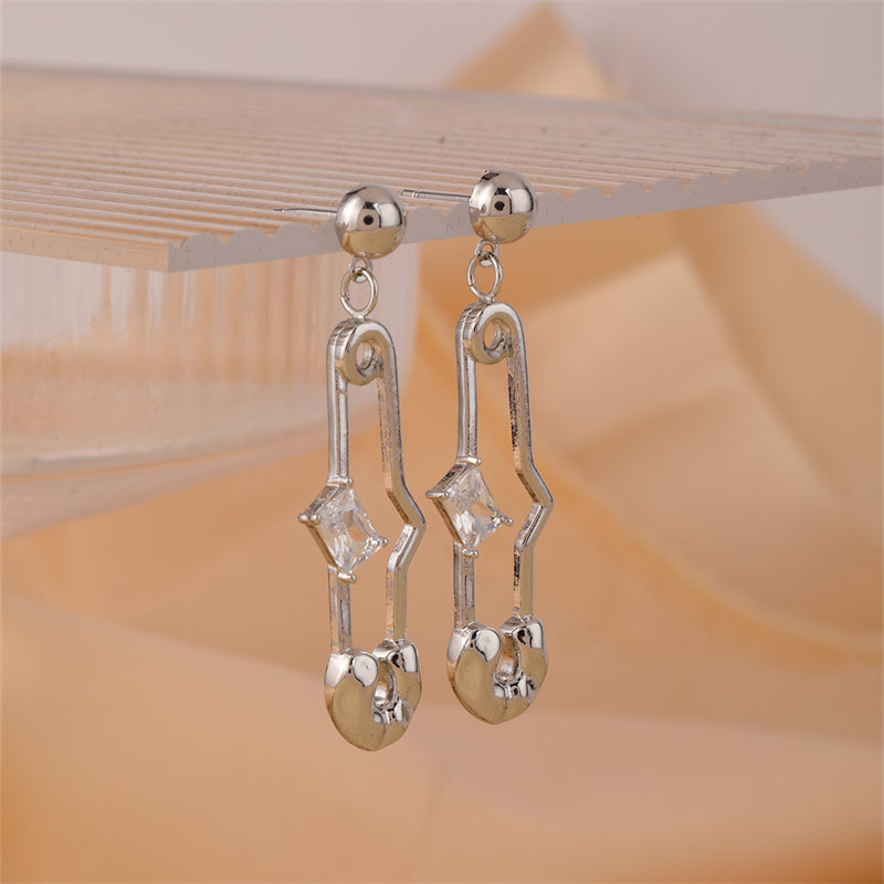 1 Pair Modern Style Paper Clip Rectangle Plating Inlay Stainless Steel Zircon White Gold Plated Gold Plated Drop Earrings