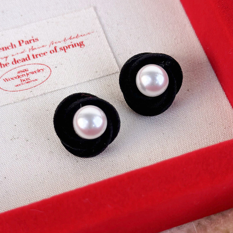 1 Pair Ig Style Elegant Geometric Inlay Alloy Flocking Artificial Pearls Ear Studs