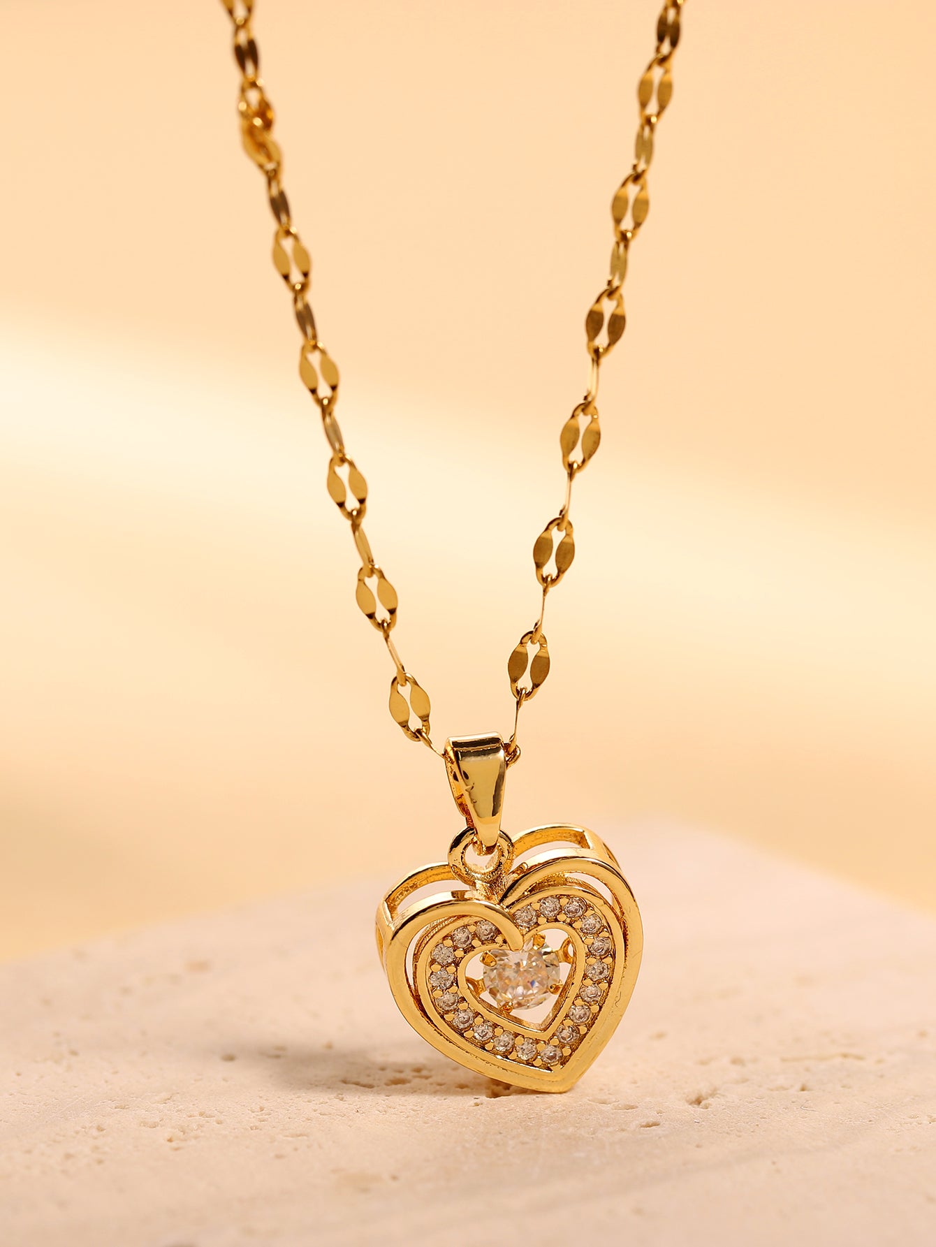 Elegant Simple Style Heart Shape Stainless Steel Plating Zircon 18k Gold Plated Pendant Necklace