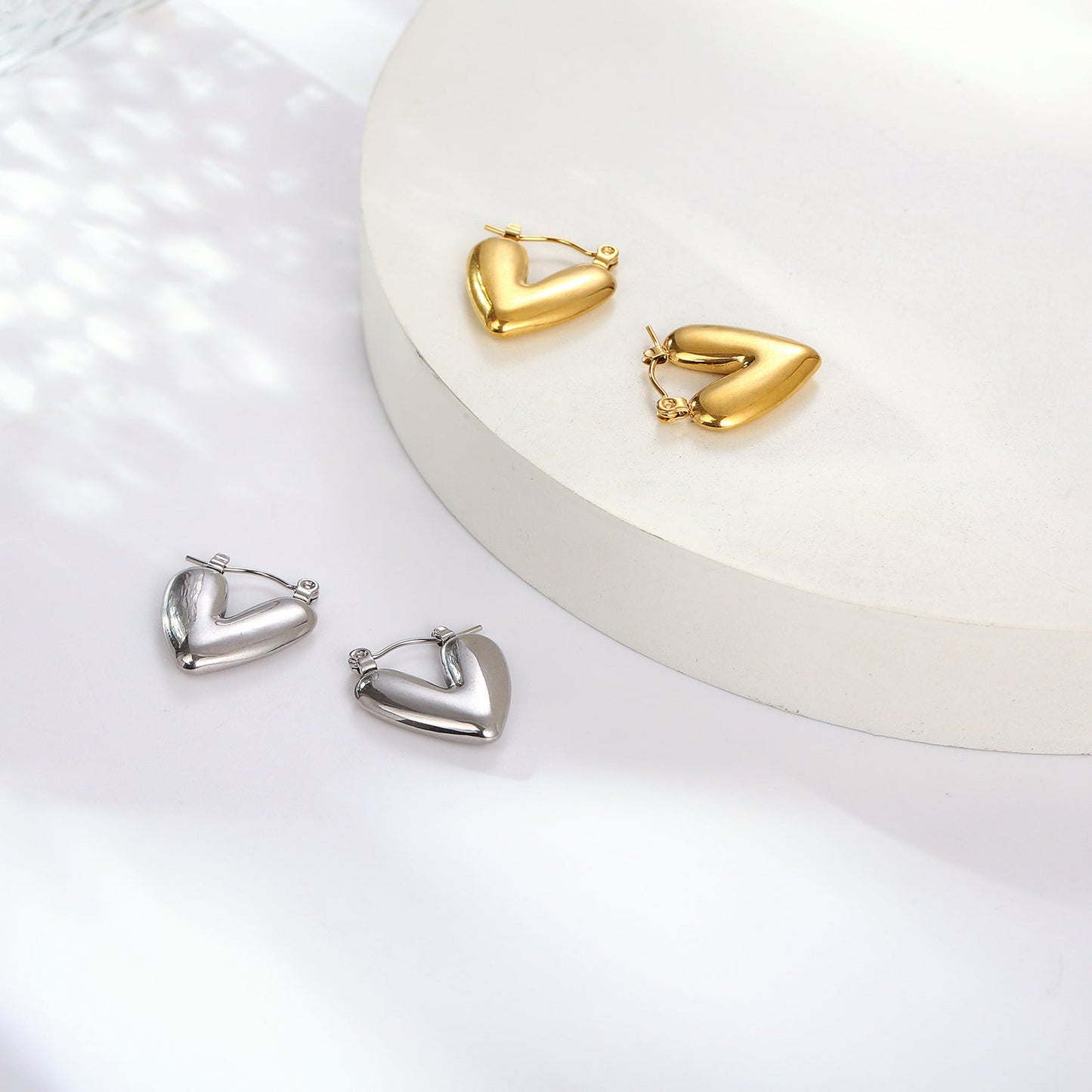 1 Pair Streetwear C Shape Heart Shape Plating Stainless Steel 18k Gold Plated Earrings