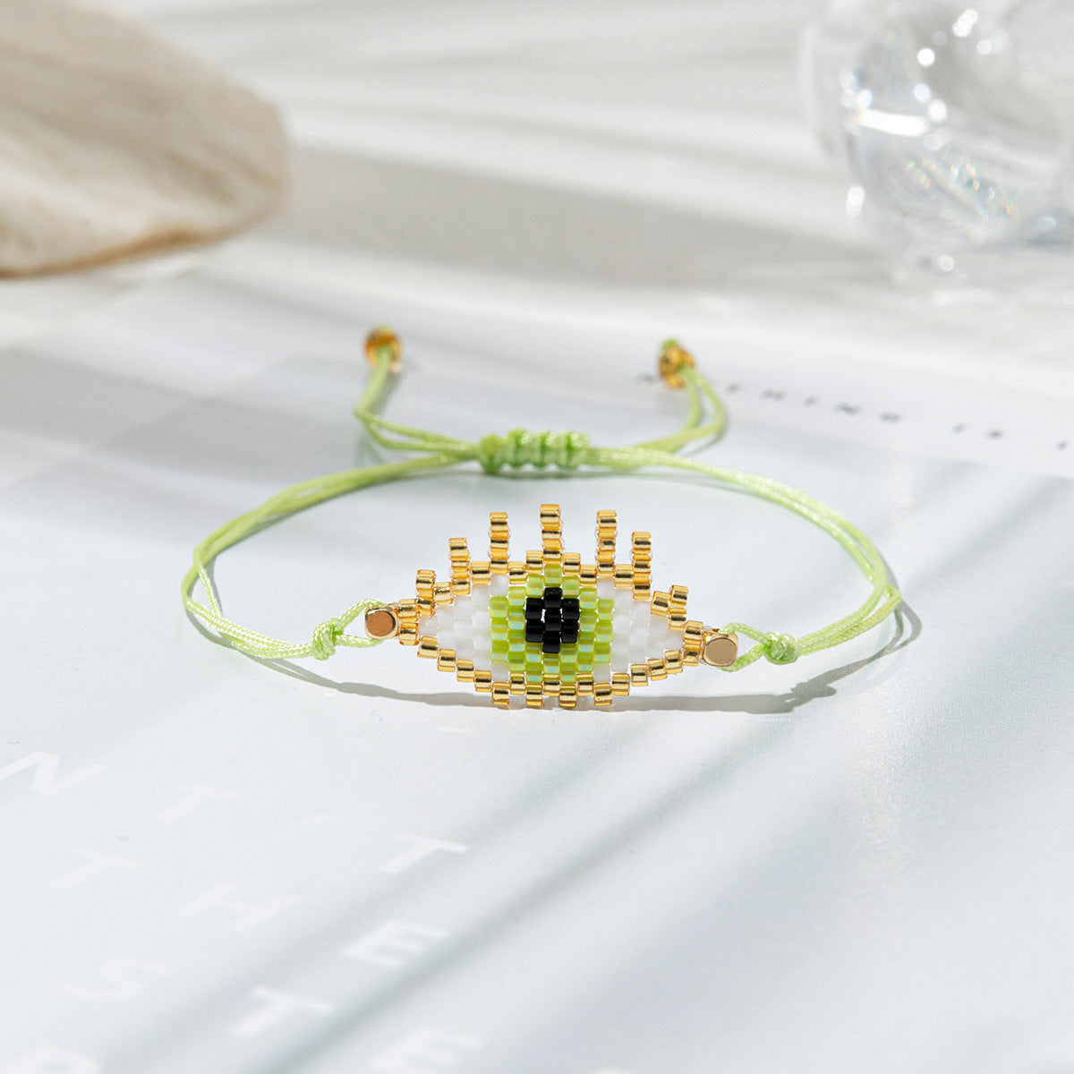Elegant Vintage Style Devil's Eye Heart Shape Glass Knitting Valentine's Day Women's Bracelets