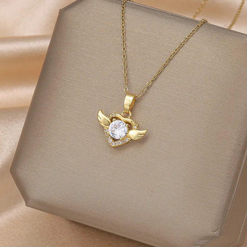 Ig Style Simple Style Heart Shape Wings Lock Titanium Steel Copper Plating Inlay Zircon Gold Plated Pendant Necklace