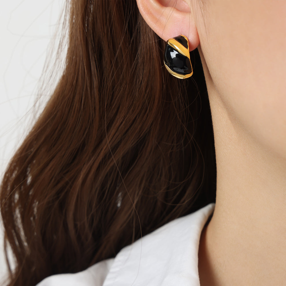 1 Pair Casual Retro British Style C Shape Enamel Plating Titanium Steel 18k Gold Plated Ear Studs