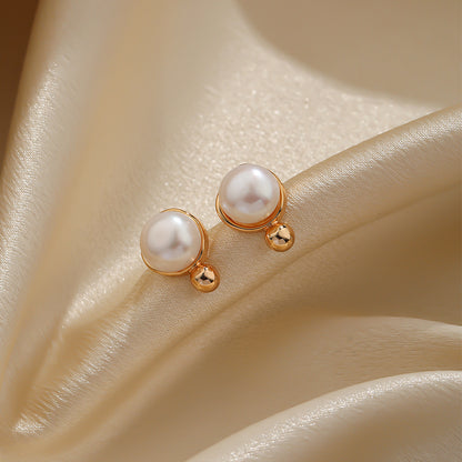 1 Pair Elegant Baroque Style Round Plating Inlay Copper Natural Stone Freshwater Pearl 18k Gold Plated Ear Studs