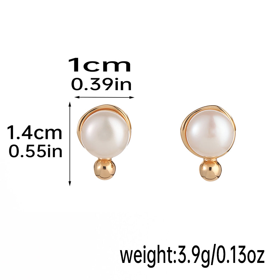 1 Pair Elegant Baroque Style Round Plating Inlay Copper Natural Stone Freshwater Pearl 18k Gold Plated Ear Studs