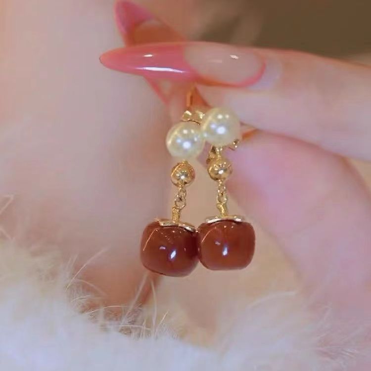 1 Pair Elegant Simple Style Persimmon Plating Inlay Alloy Artificial Pearls Gold Plated Drop Earrings