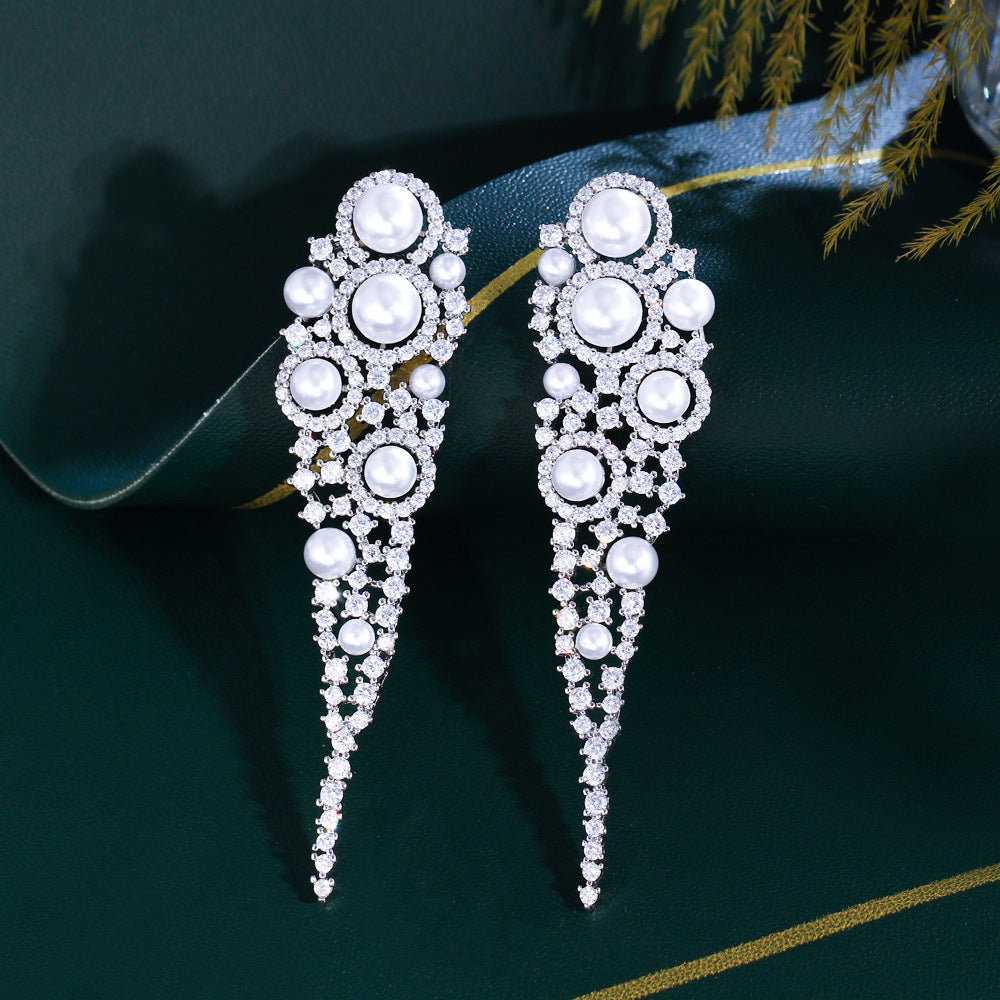 1 Pair Elegant Shiny Geometric Tassel Hollow Out Inlay Copper Artificial Pearls Zircon White Gold Plated Drop Earrings