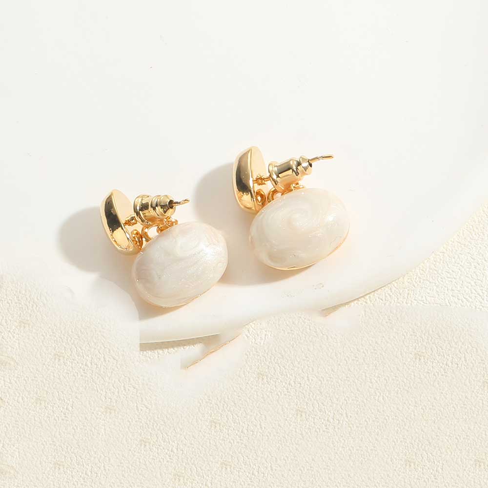 1 Pair Vintage Style Simple Style Commute Irregular Plating Inlay Artificial Pearl Copper Zircon 14k Gold Plated Drop Earrings