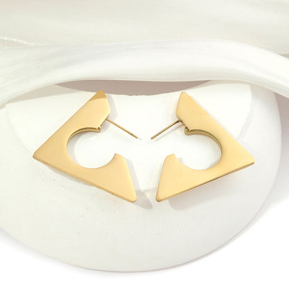 1 Pair Simple Style Triangle Polishing Plating Titanium Steel 18k Gold Plated Ear Studs