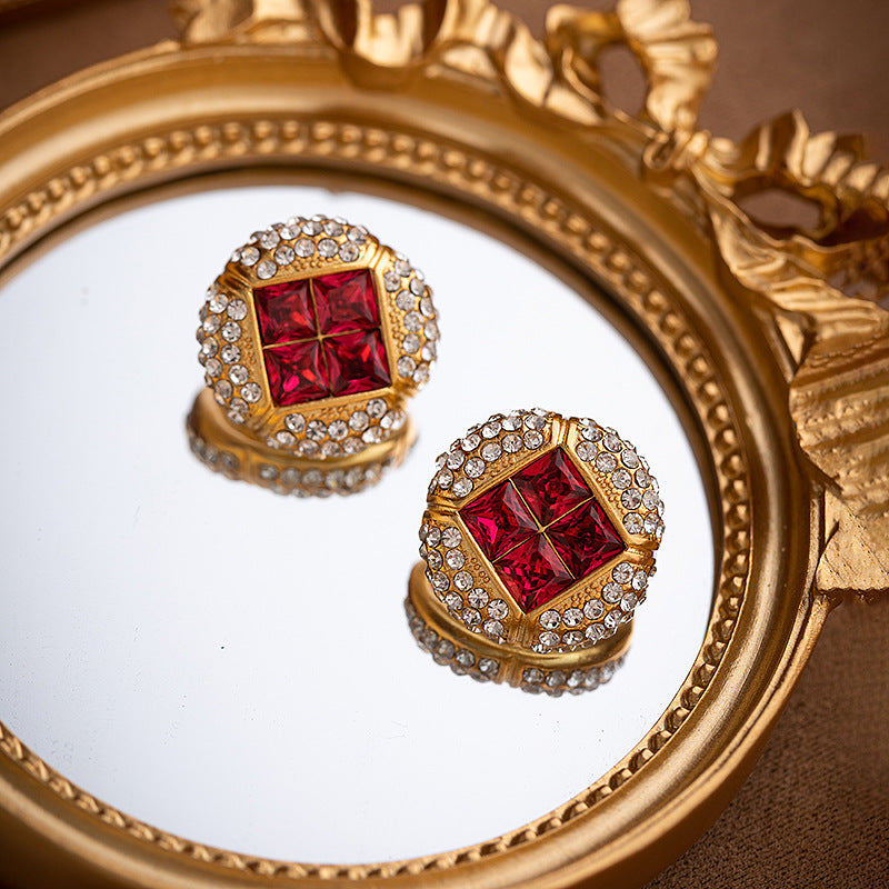 1 Pair Elegant Retro Round Square Plating Inlay Copper Rhinestones 18k Gold Plated Ear Studs