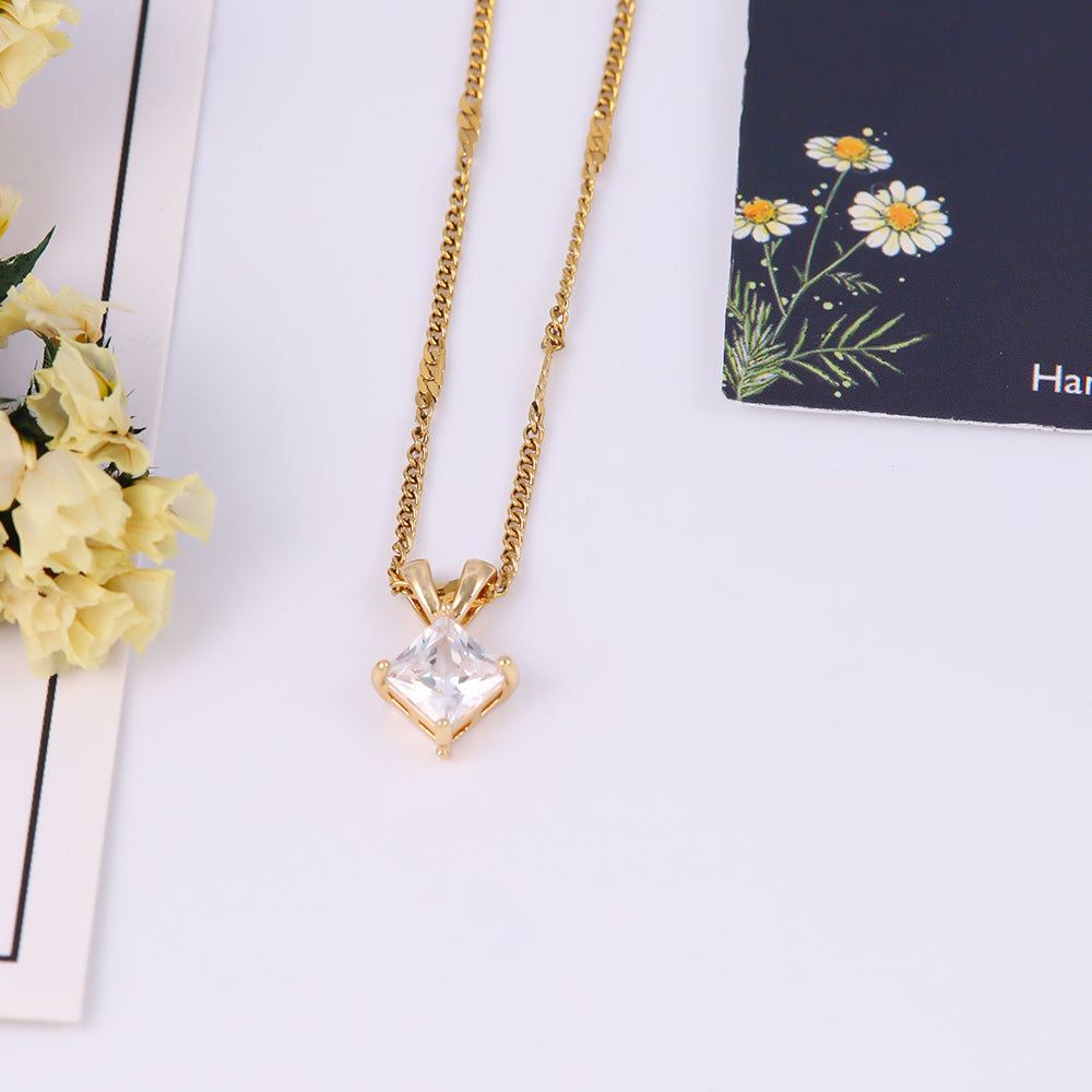 Elegant Simple Style Shiny Round Square Stainless Steel Copper Plating Inlay Zircon 18k Gold Plated Pendant Necklace