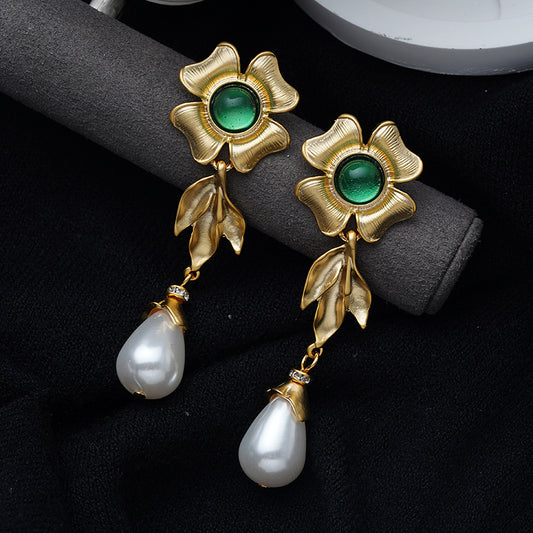 1 Pair Elegant Retro Flower Plating Inlay Copper Artificial Gemstones 18k Gold Plated Drop Earrings