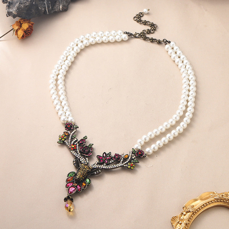 Elegant Vintage Style Luxurious Deer Copper Plating Inlay Rhinestones Freshwater Pearl Glass Necklace