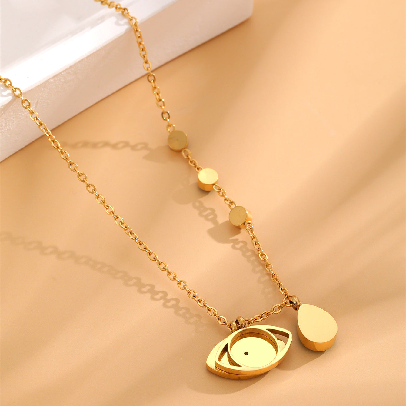 Simple Style Devil's Eye Water Droplets Titanium Steel Plating Inlay Zircon Gold Plated Pendant Necklace