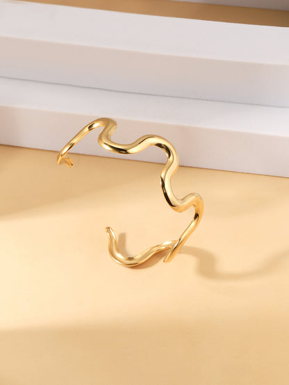 Stainless Steel 18K Gold Plated Vintage Style Waves Solid Color Bangle