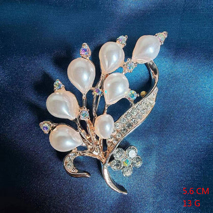 Elegant Leaf Flower Alloy Women'S Brooches